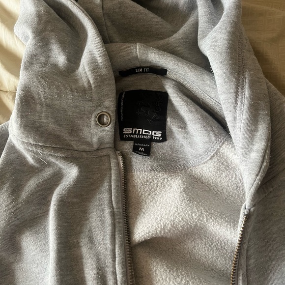 Comfy Grey zip up hoodie - Picture 3 of 3